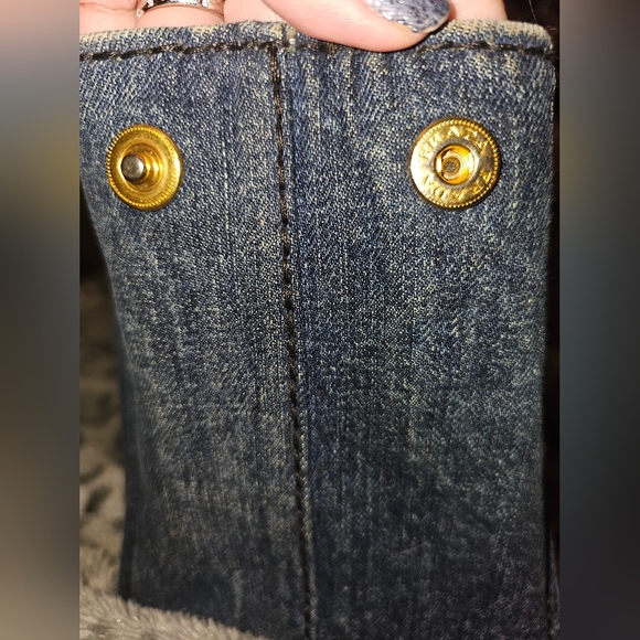 PRADA Tote - Picture 4 of 10